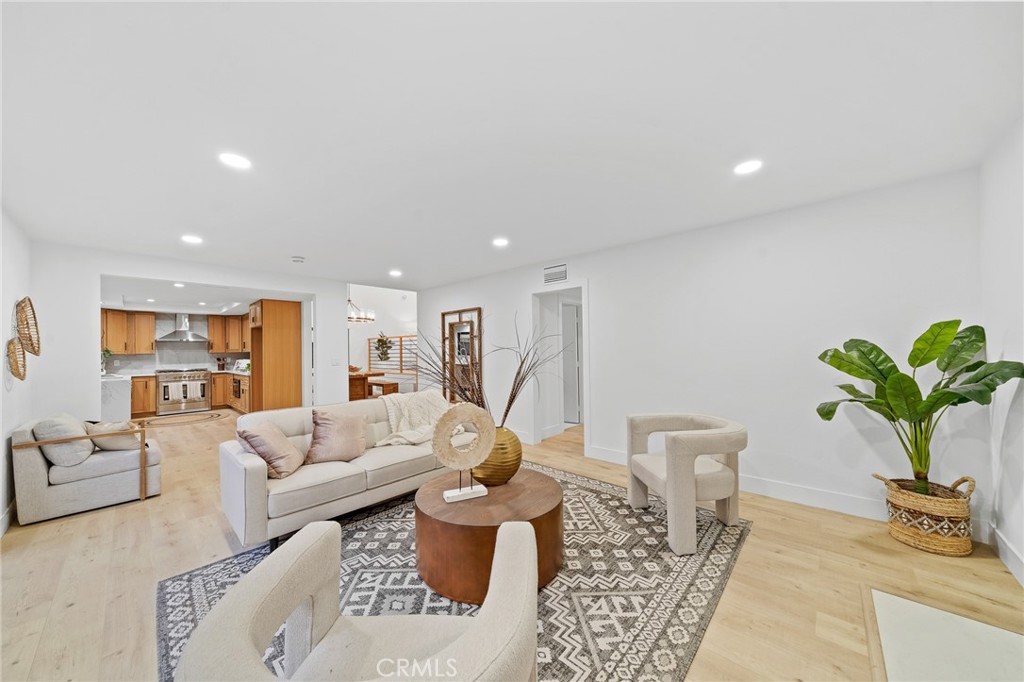 23641 Algiers Street