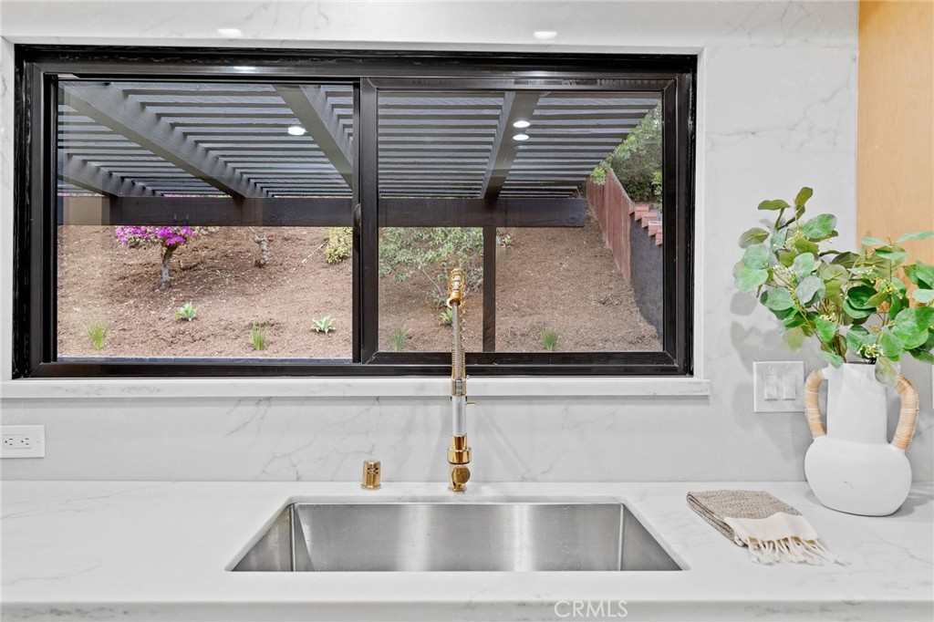 23641 Algiers Street