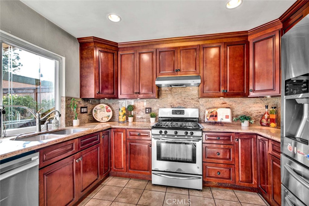 10841 Poly Court