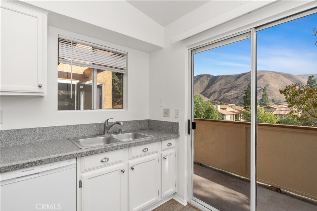 5140 Box Canyon Court 18F