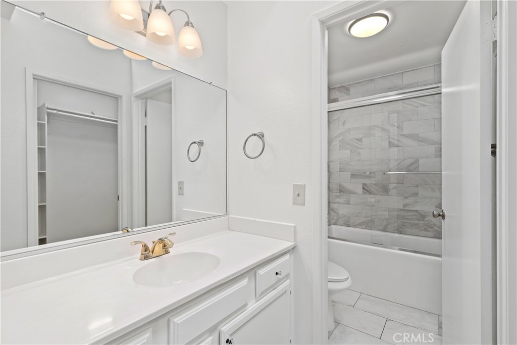 5140 Box Canyon Court 18F