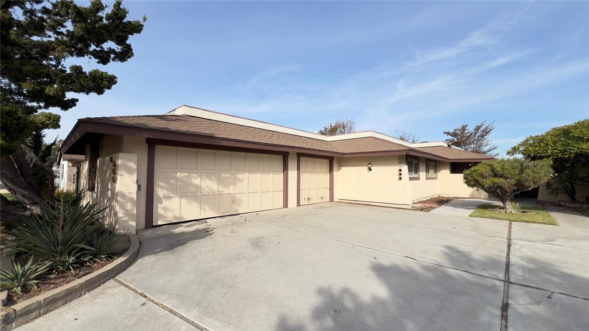 731 E Fairway Drive