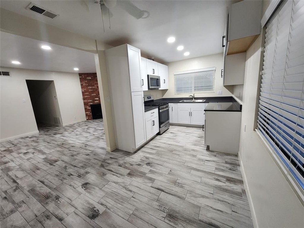 731 E Fairway Drive