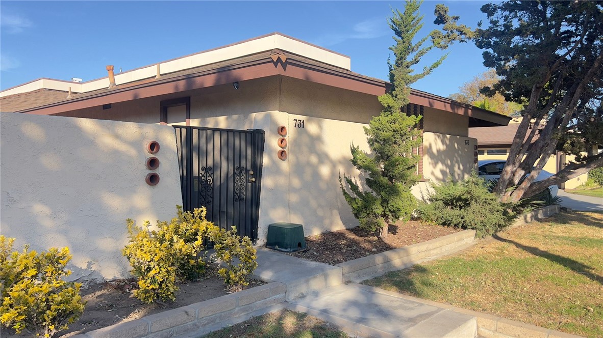 731 E Fairway Drive