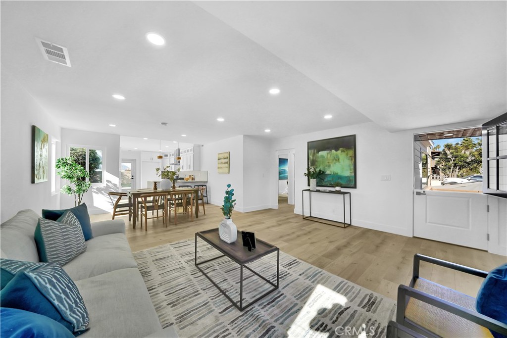 34071 Amber Lantern Street