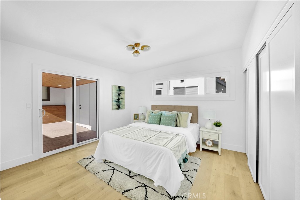 34071 Amber Lantern Street