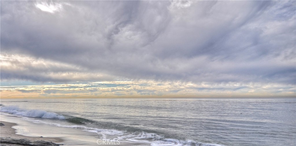 34071 Amber Lantern Street