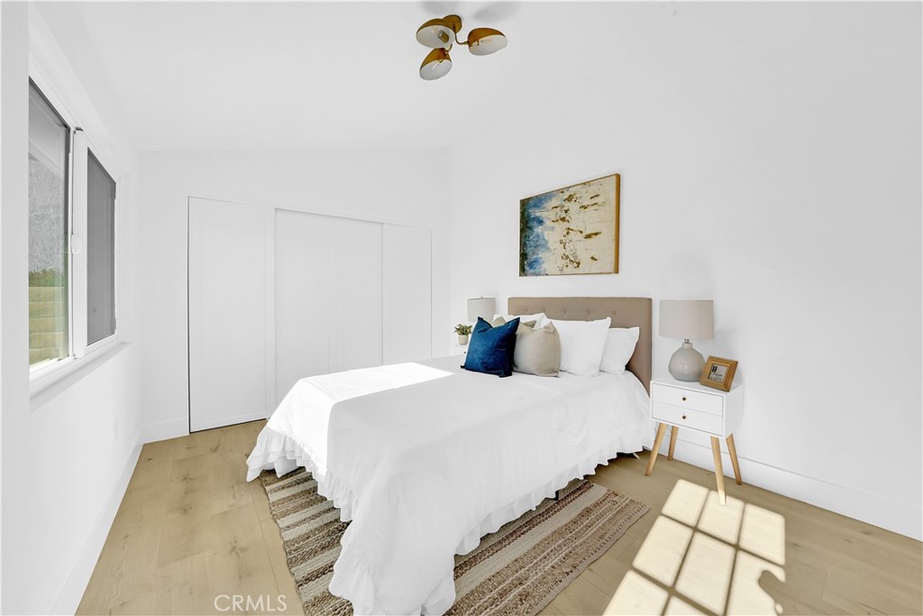 34071 Amber Lantern Street