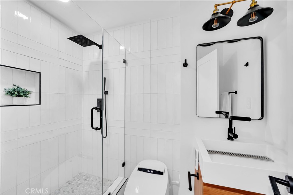 34071 Amber Lantern Street