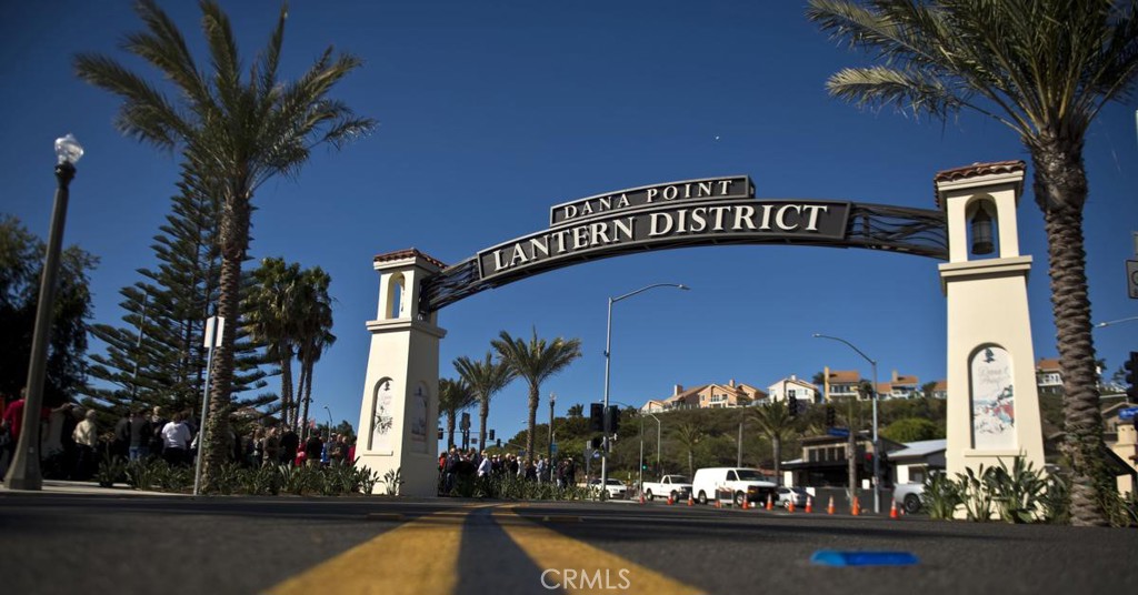 34071 Amber Lantern Street