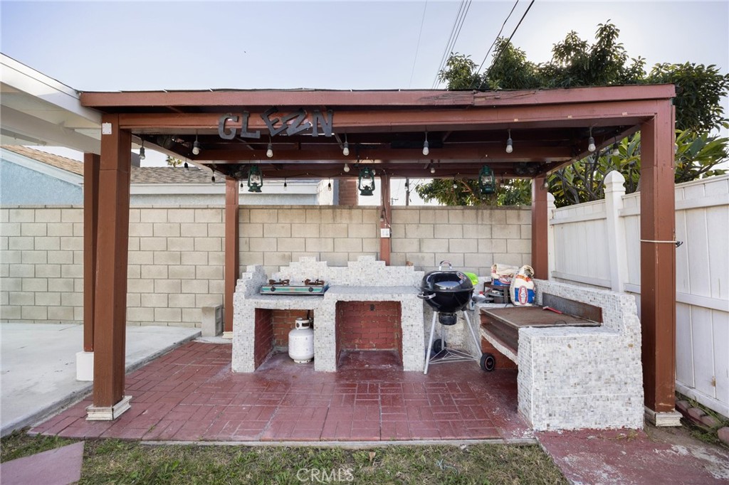 1207 S Fremont Street