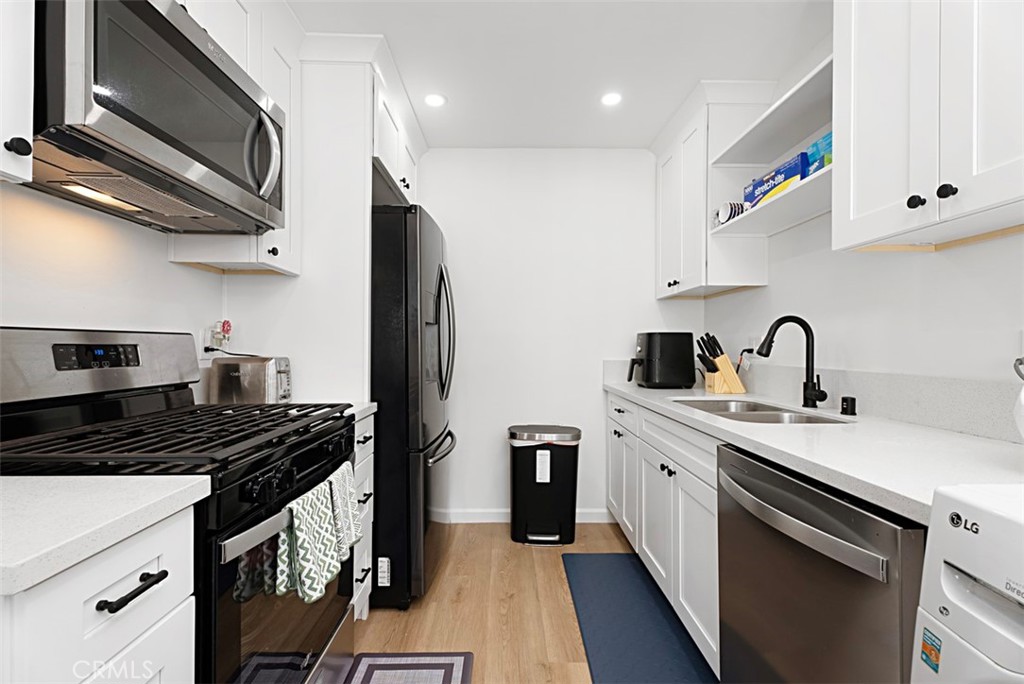 2101 S Pacific Avenue