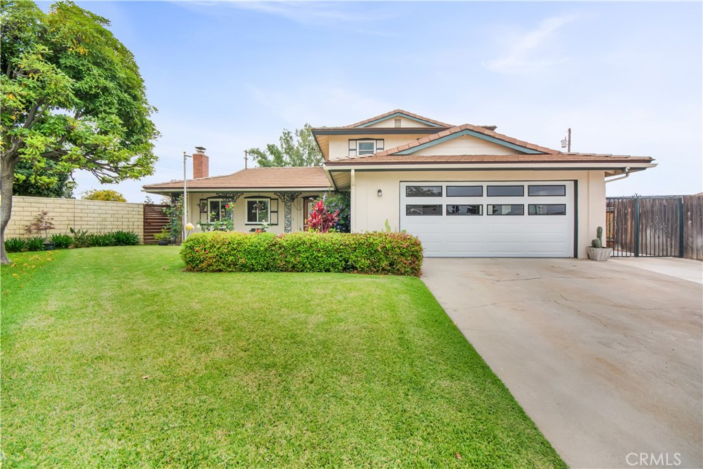 1858 Palm Drive E