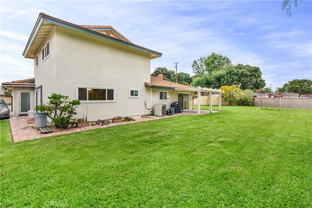 1858 Palm Drive E
