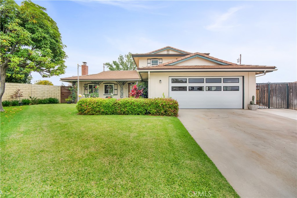 1858 Palm Drive E