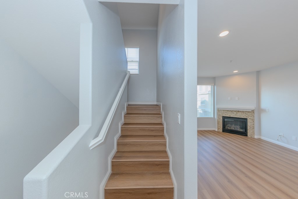 6180 Lincoln Avenue 7