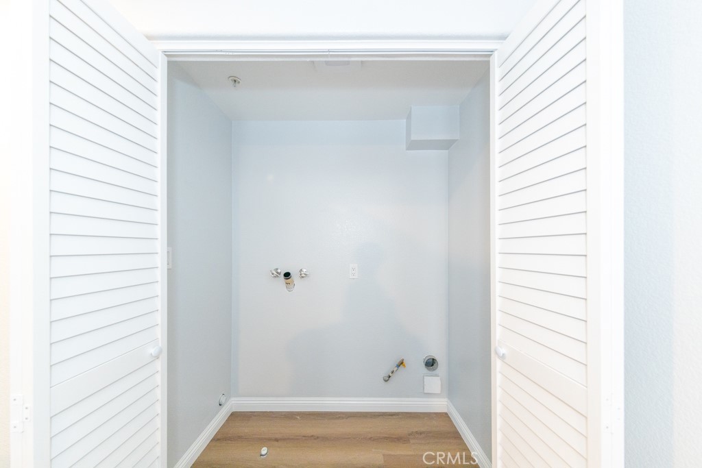 6180 Lincoln Avenue 7