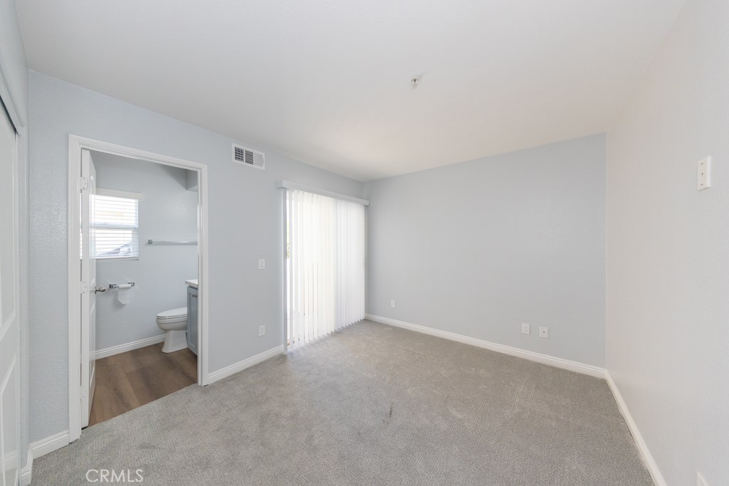 6180 Lincoln Avenue 7