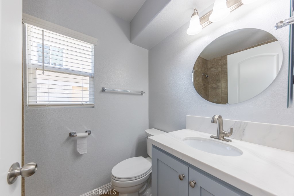 6180 Lincoln Avenue 7