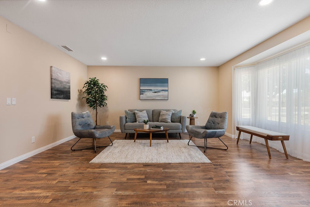 2310 El Rancho Circle