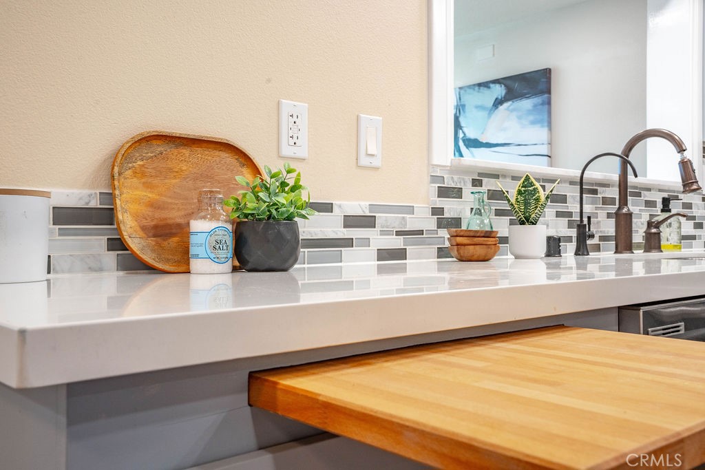 2310 El Rancho Circle