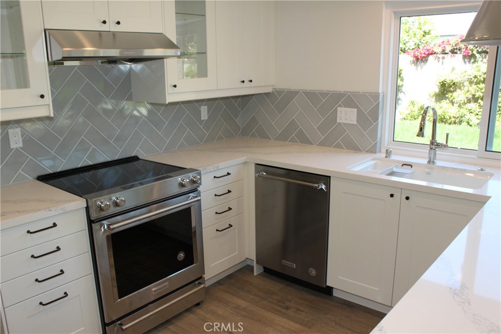 6451 Meadow Crest Drive