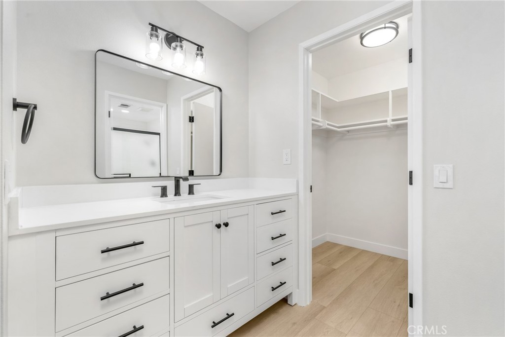 9374 Fleetwood Street