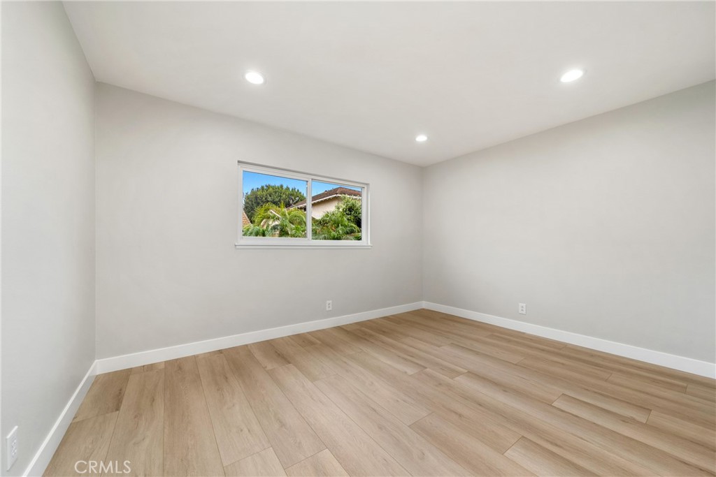 9374 Fleetwood Street