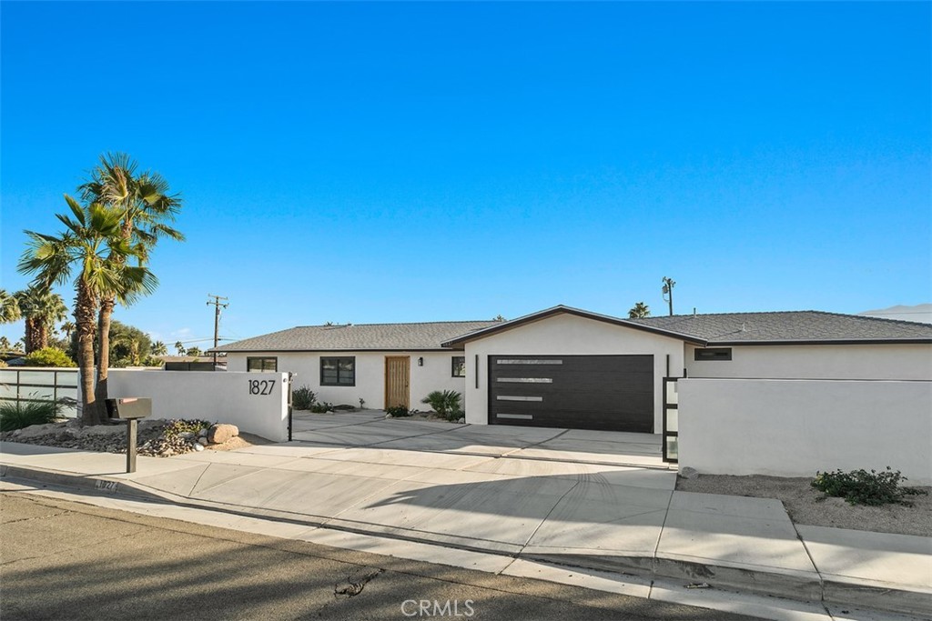 1827 E Racquet Club Road