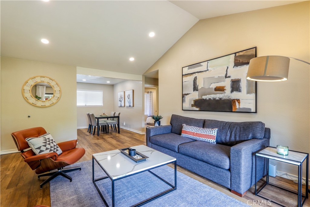 84 Streamwood
