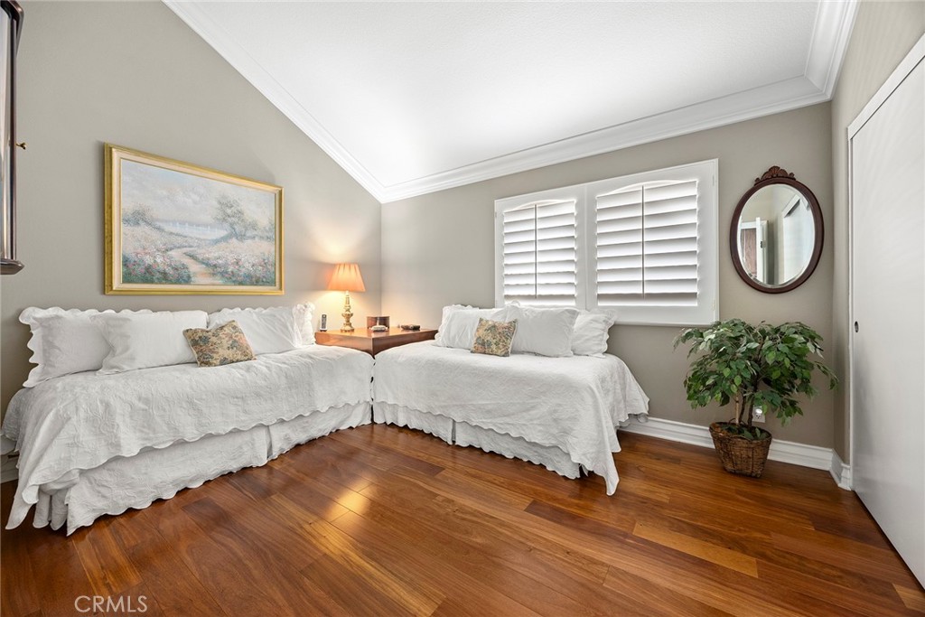 21 Sepulveda