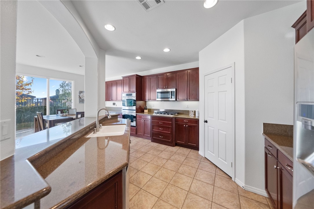 25125 Cedar Ridge Court