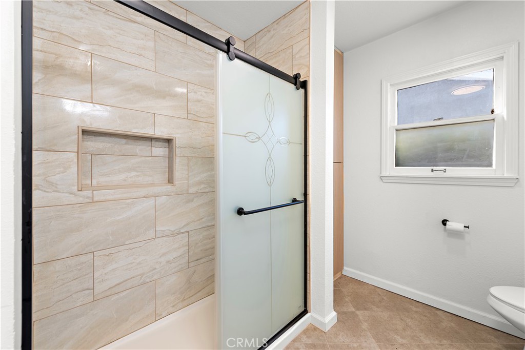 1910 N Greenbrier Street