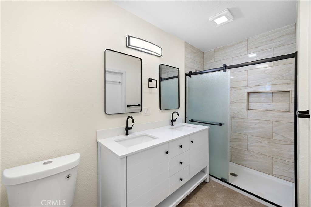 1910 N Greenbrier Street