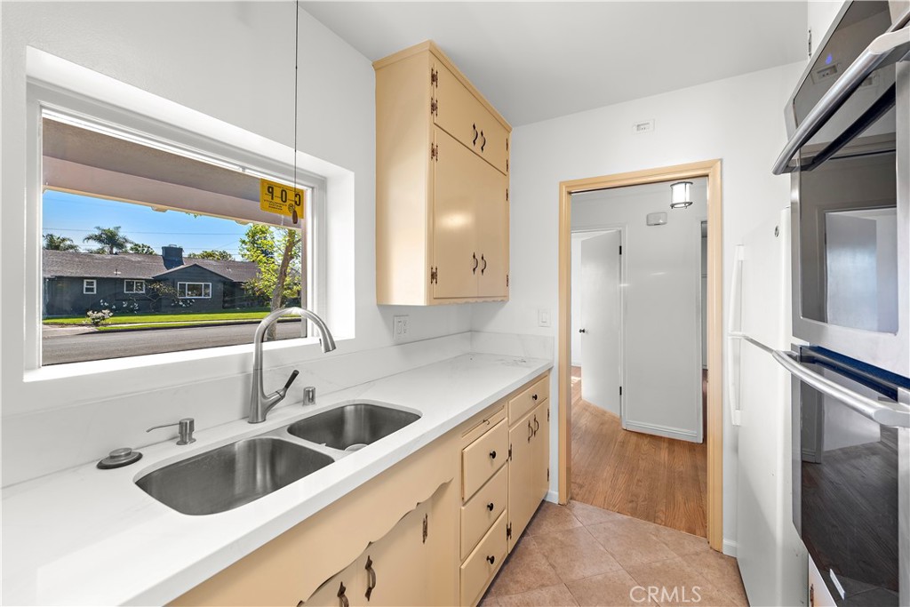 1910 N Greenbrier Street