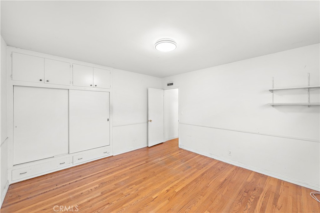 1910 N Greenbrier Street