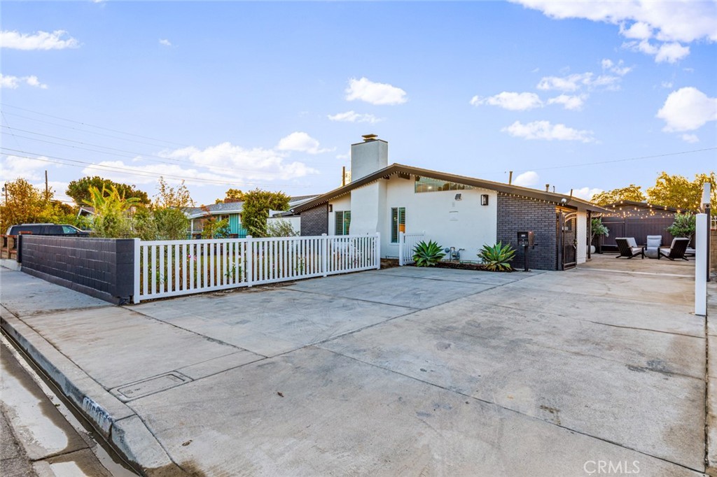 10631 Thomas Drive