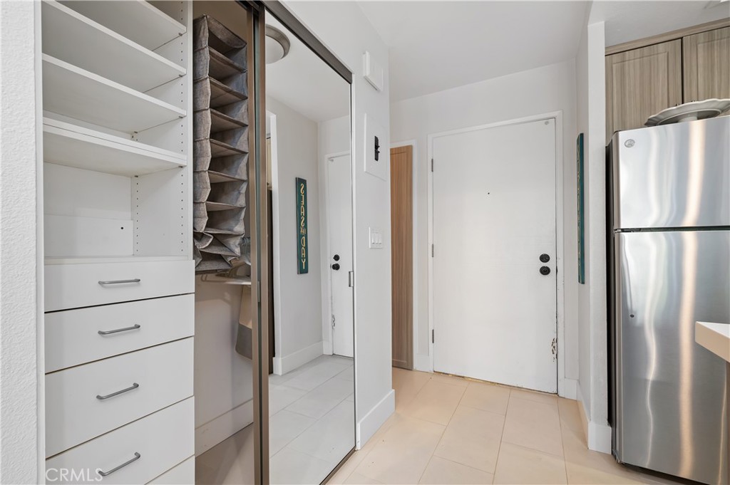 17082 Pacific Coast Highway 102