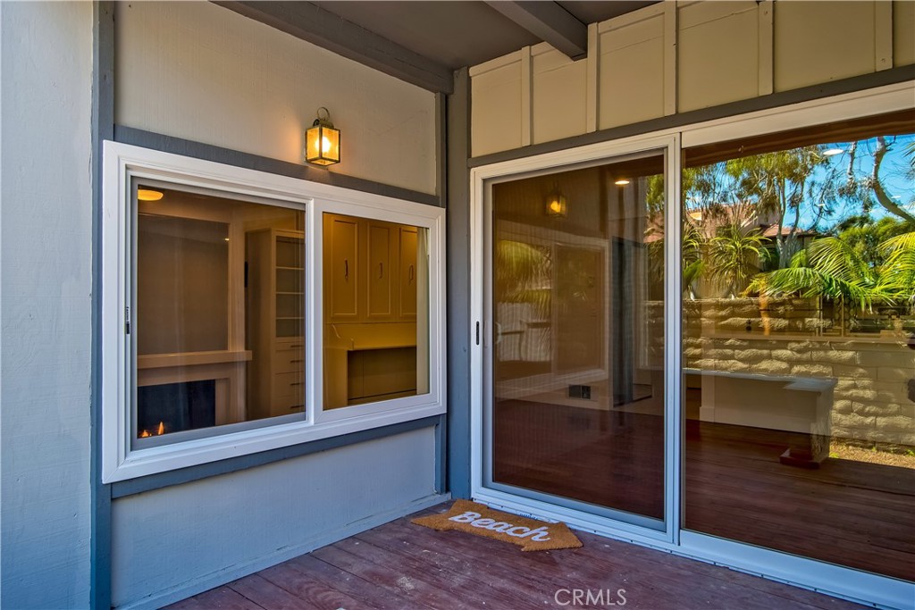 17082 Pacific Coast Highway 102