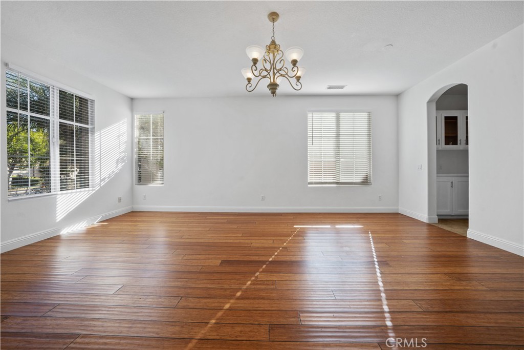 15 Laurelhurst Drive