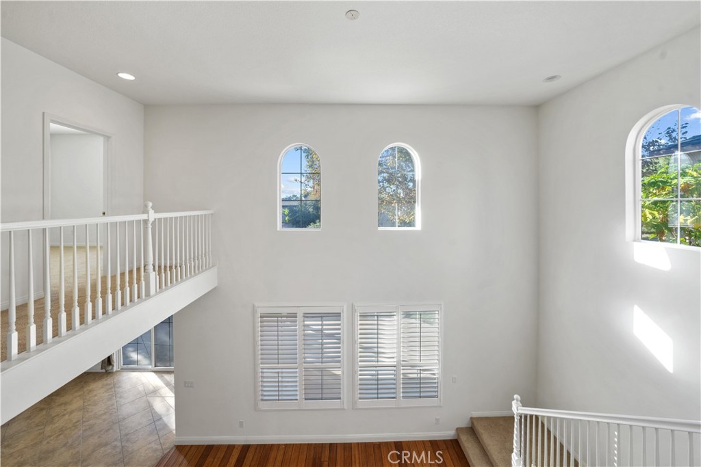 15 Laurelhurst Drive