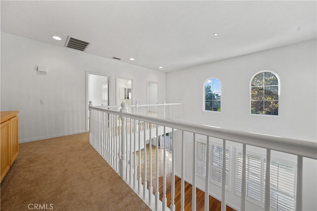 15 Laurelhurst Drive