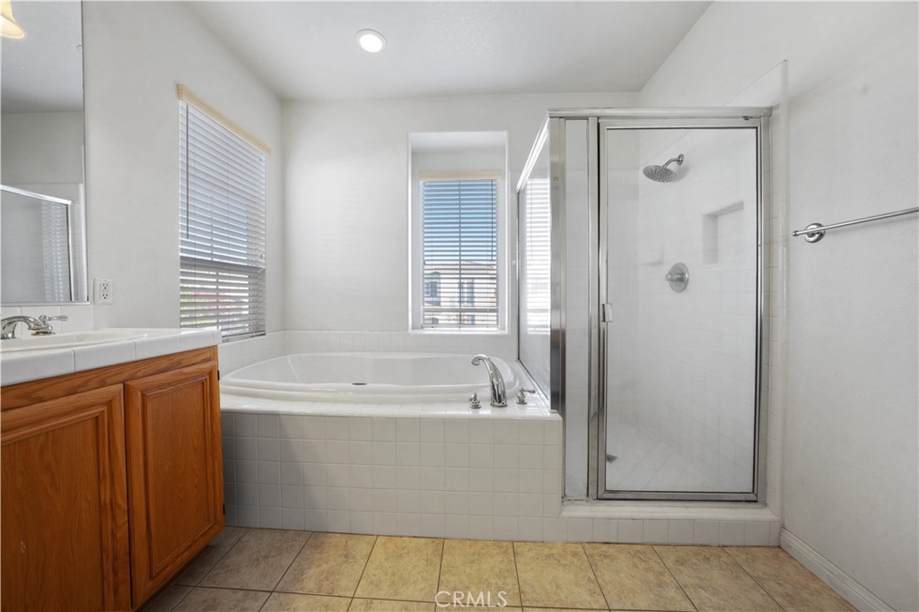 15 Laurelhurst Drive