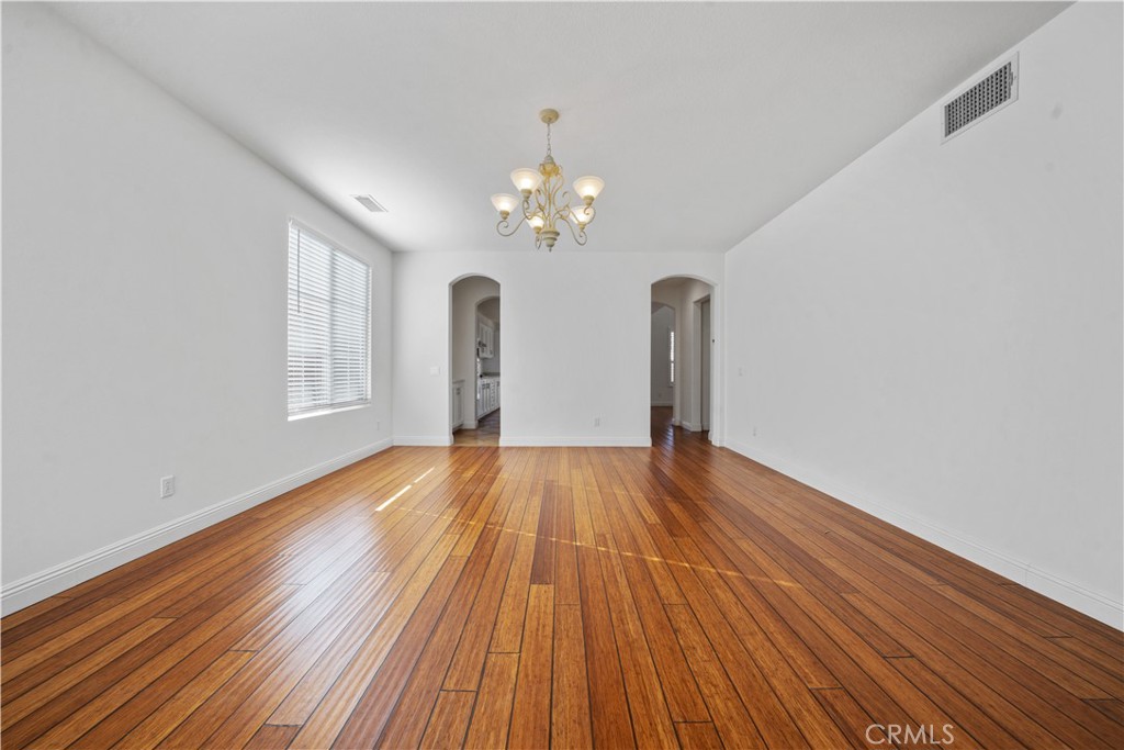 15 Laurelhurst Drive