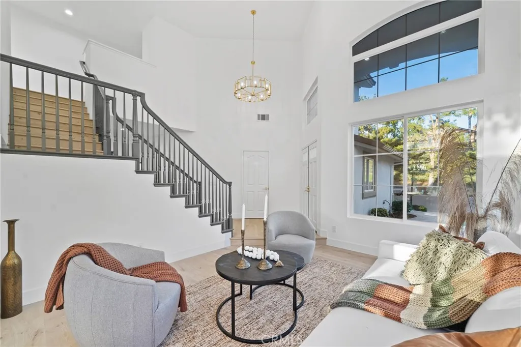 22751 Maplewood