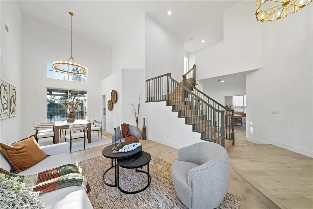 22751 Maplewood