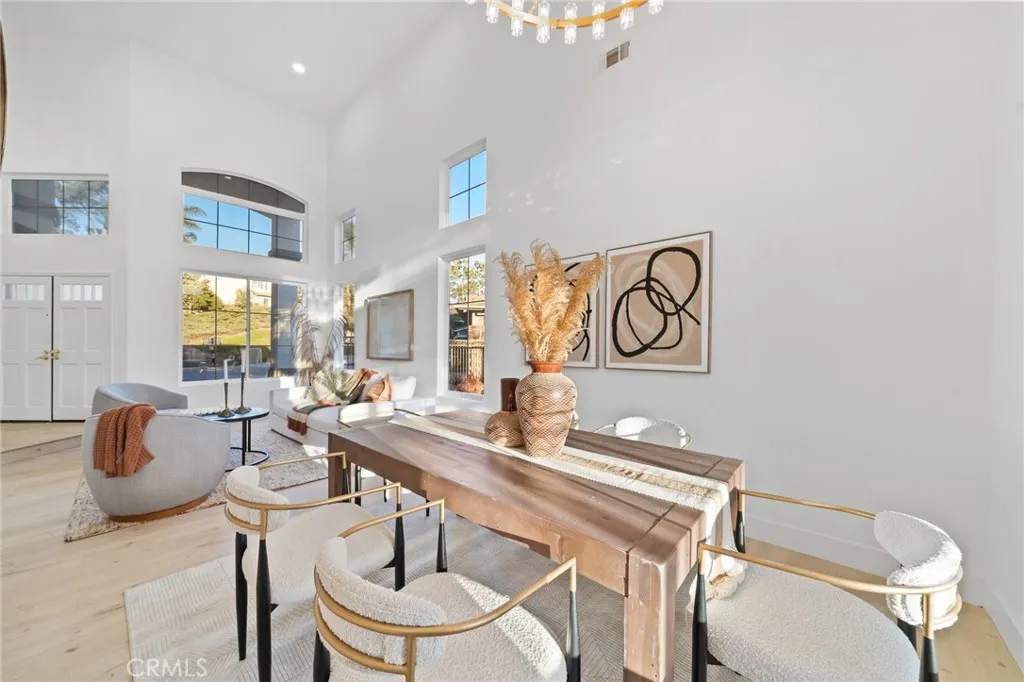 22751 Maplewood
