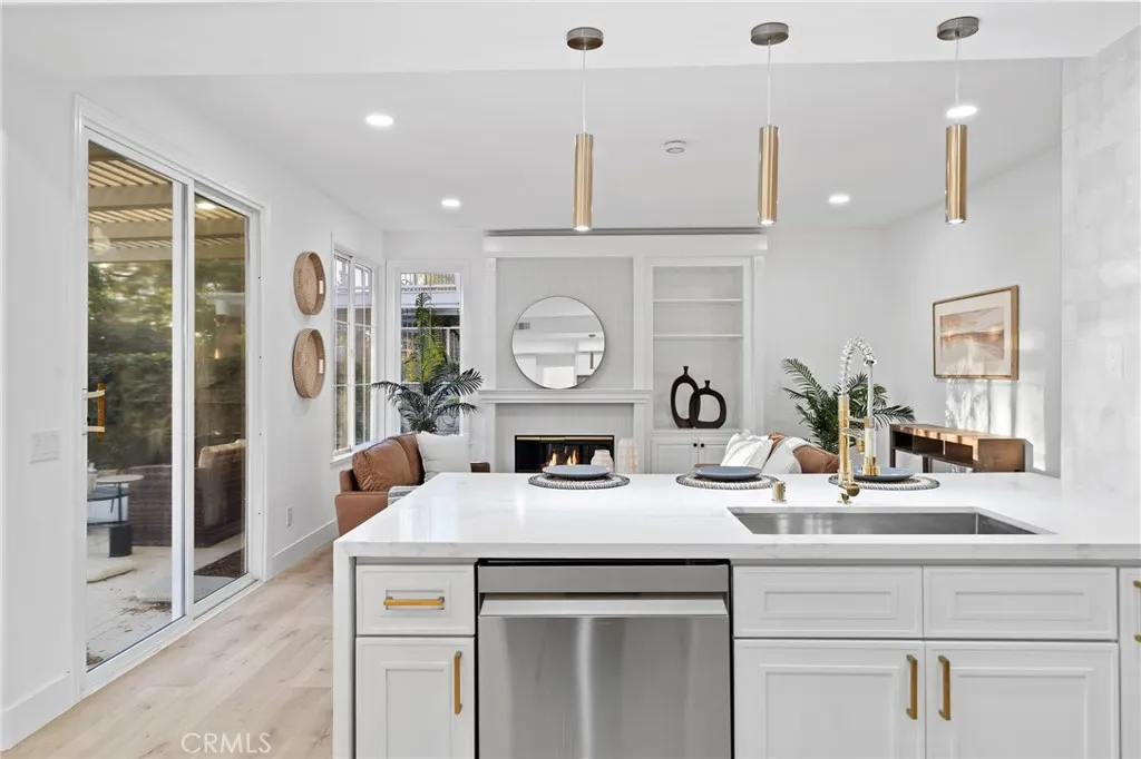22751 Maplewood