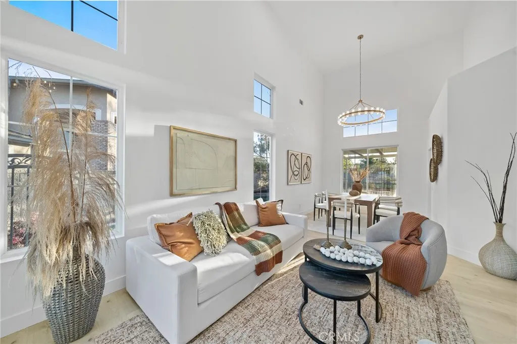22751 Maplewood