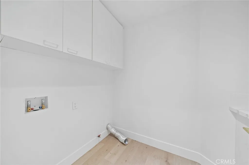 22751 Maplewood